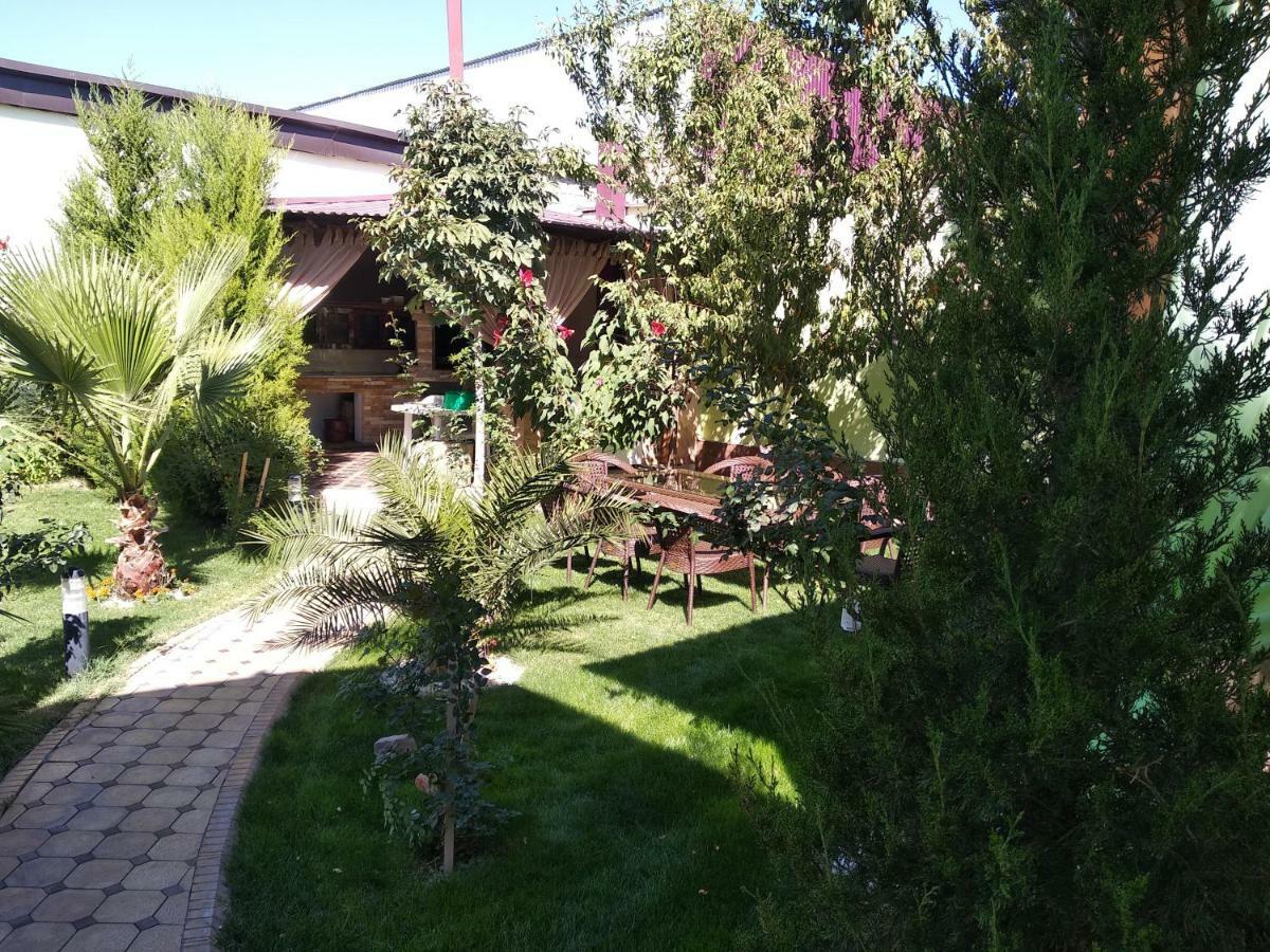 Green House Eco Hotel Самарканд Екстериор снимка